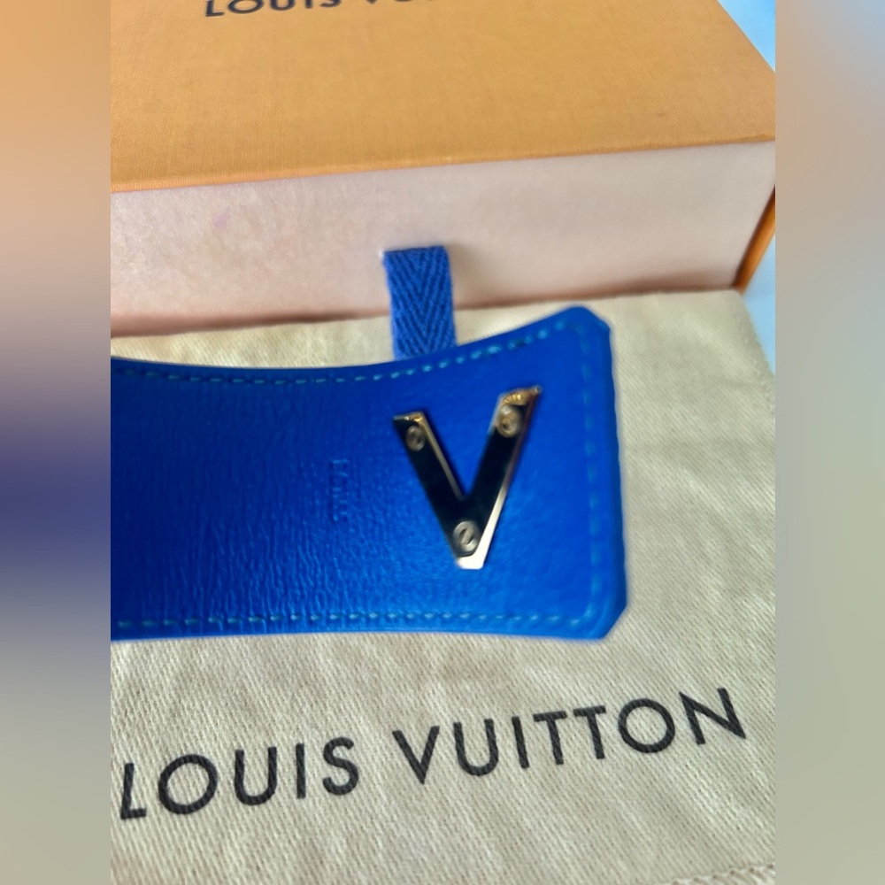 LOUIS VUITTON Twist Bracelet - Picture 6 of 7